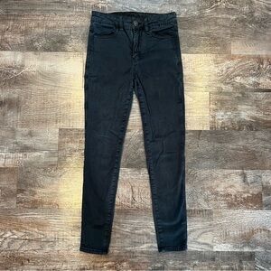 American Eagle Outfitters Black Stretchy Ankle Skinny Jeans Size 2 Short